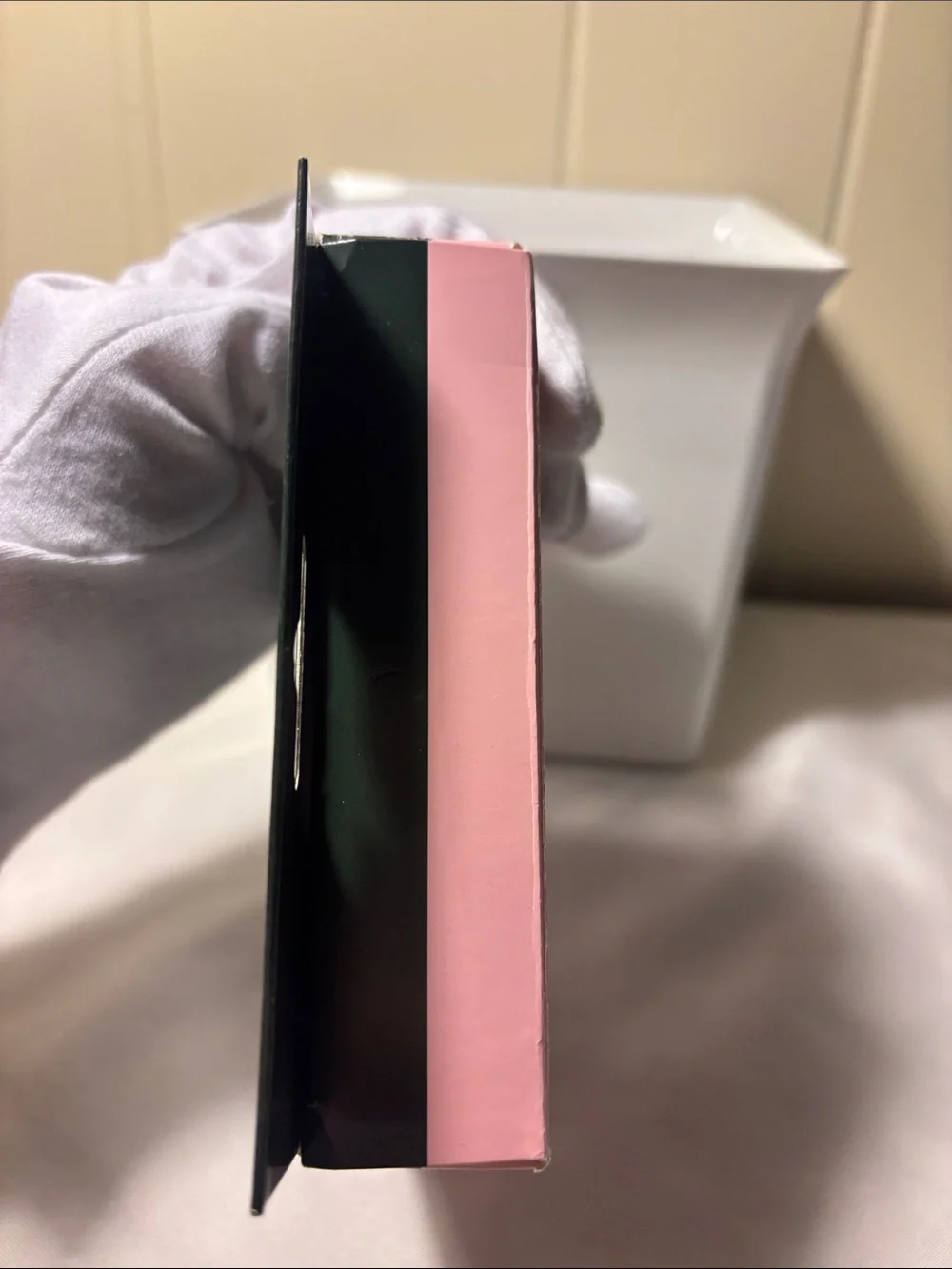 ✨ NIB Kate Spade AirPods Pro Case – Discontinued Ombre Glitter Sunset 🌅